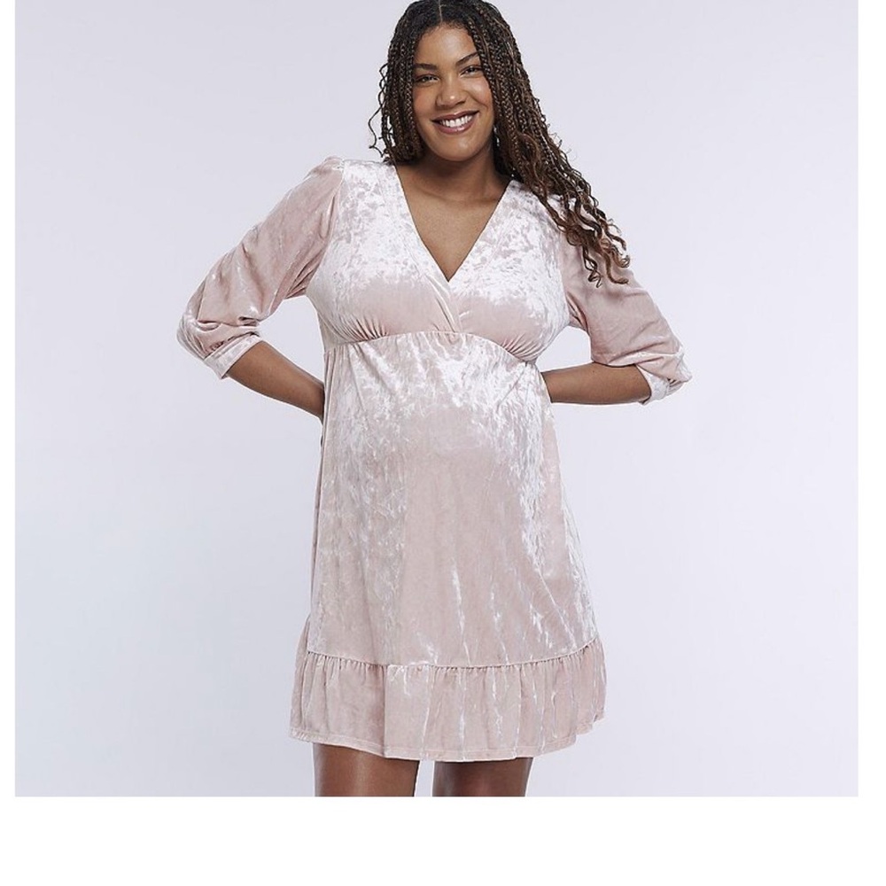 Motherhood Blush Velvet Maternity Chemise